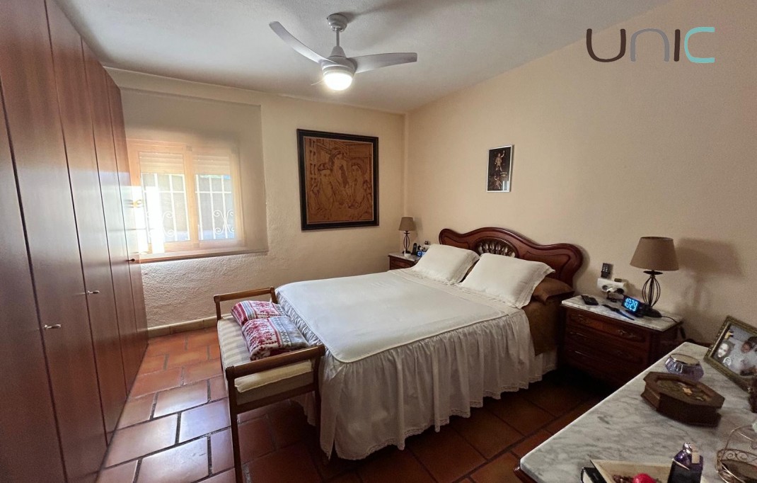 Resale - Villa - Benidorm