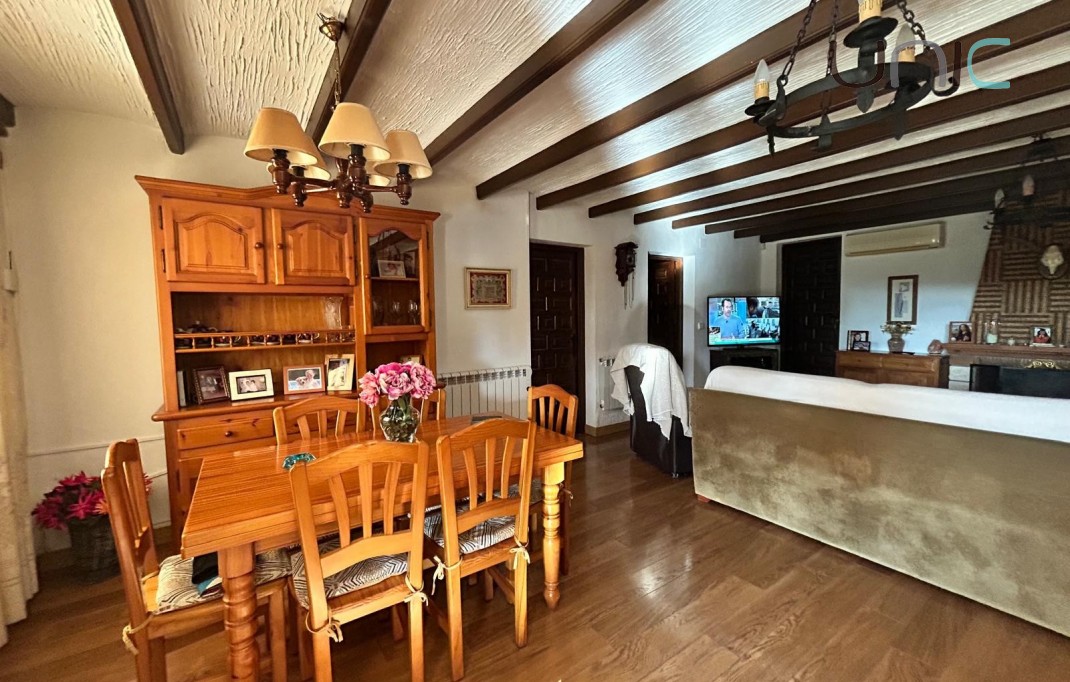 Resale - Villa - Benidorm