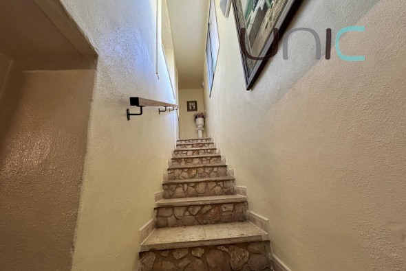 Resale - Villa - Benidorm