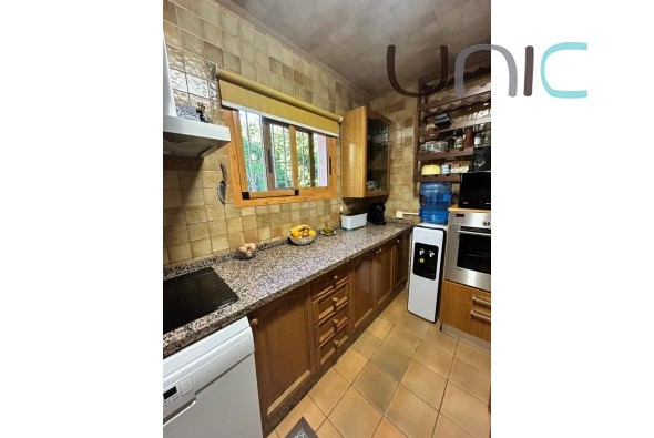 Resale - Villa - Benidorm