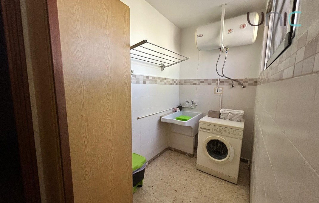 Resale - Villa - Benidorm