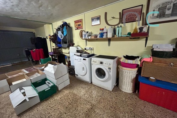 Resale - Villa - Benidorm