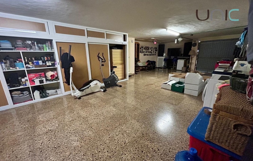 Resale - Villa - Benidorm