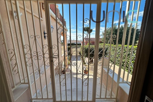 Resale - Villa - Benidorm