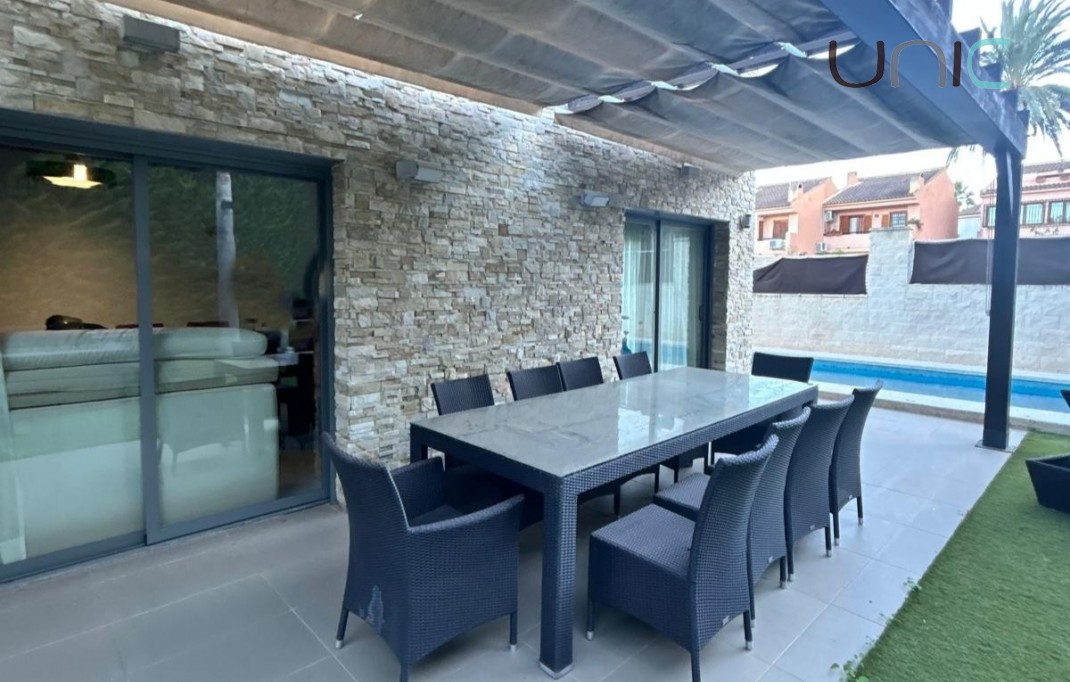 Sale - Villa - Albir