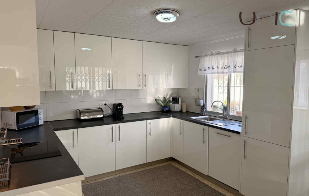 Resale - Villa - La Nucia