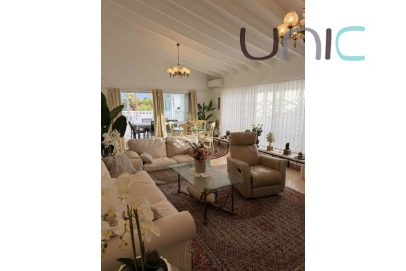 Resale - Villa - La Nucia