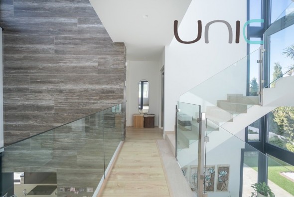 Resale - Villa - Albir