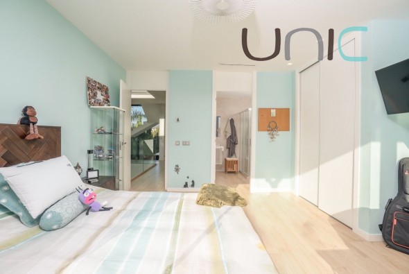 Resale - Villa - Albir