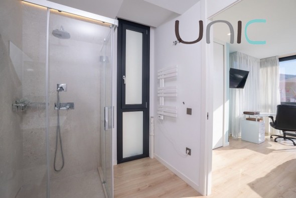 Resale - Villa - Albir