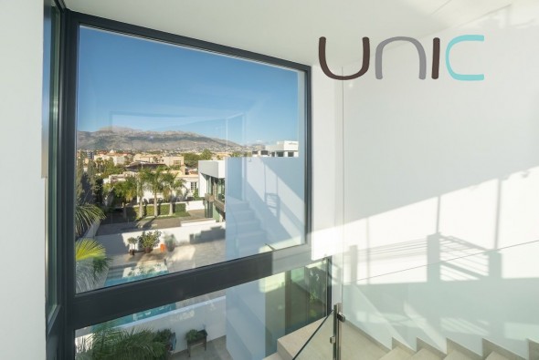 Resale - Villa - Albir