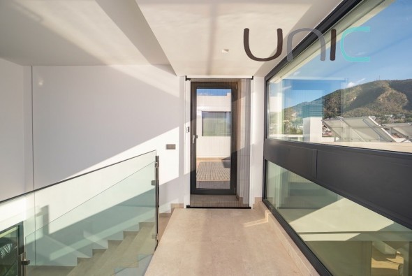 Resale - Villa - Albir