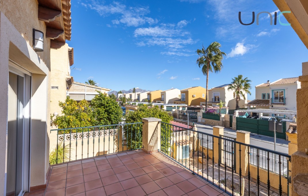 Resale - Villa - La Nucia - Coloma