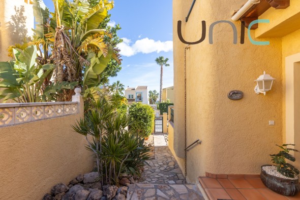 Resale - Villa - La Nucia - Coloma