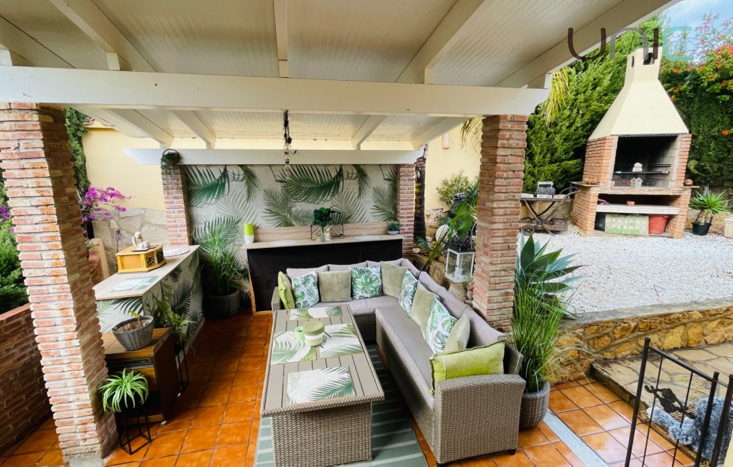 Sale - Villa - La Nucia