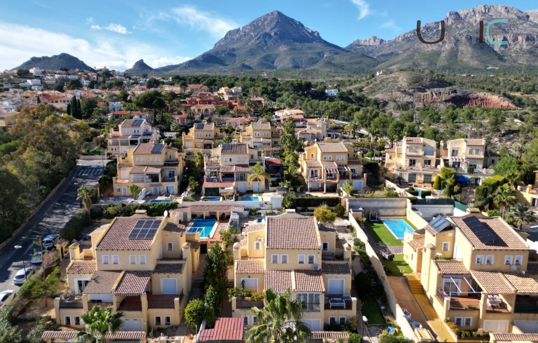 Verkoop - Villa - La Nucia - Coloma