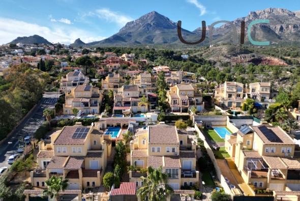 Verkoop - Villa - La Nucia - Coloma