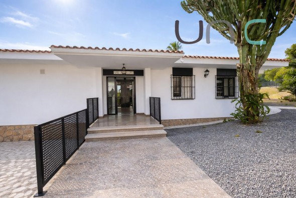 Resale - Villa - La Nucia