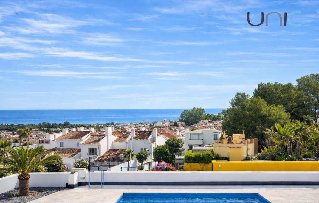 Resale - Villa - La Nucia