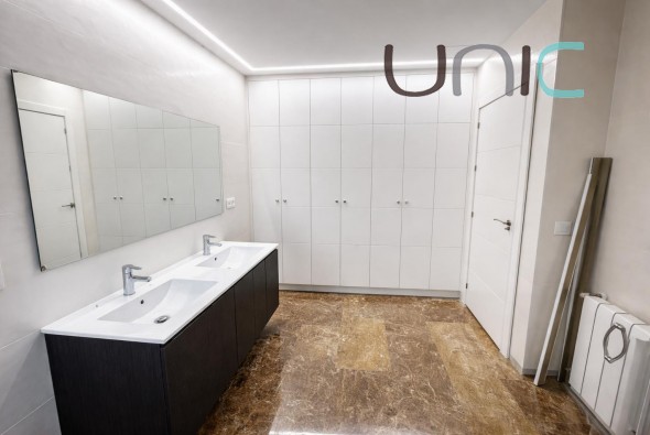 Resale - Villa - La Nucia