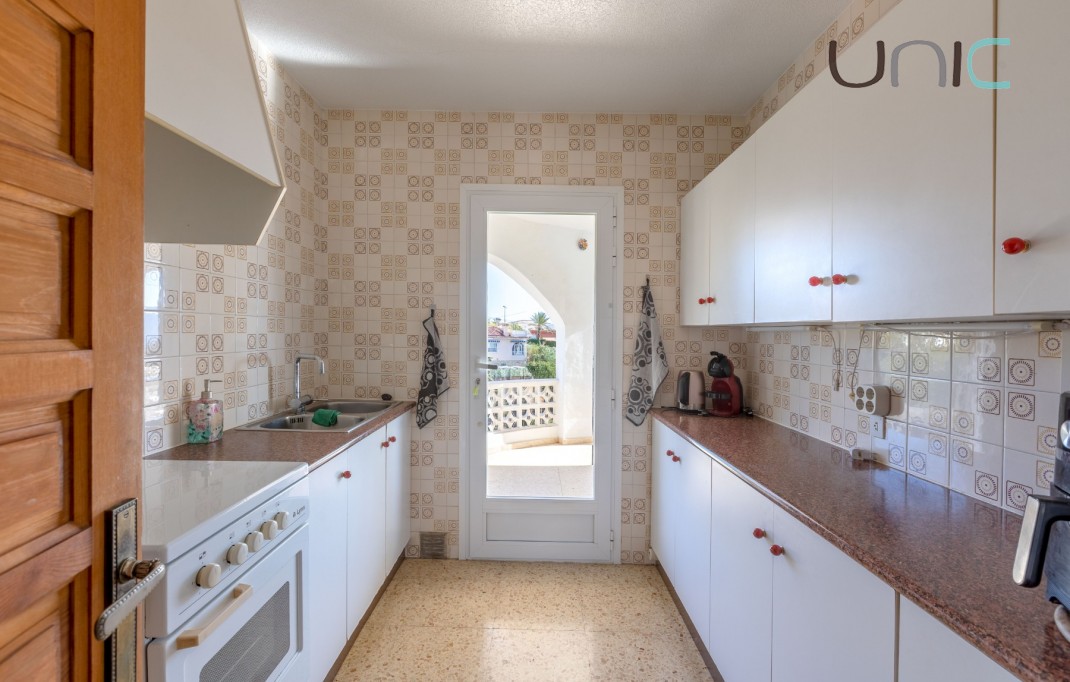 Resale - Villa - La Nucia