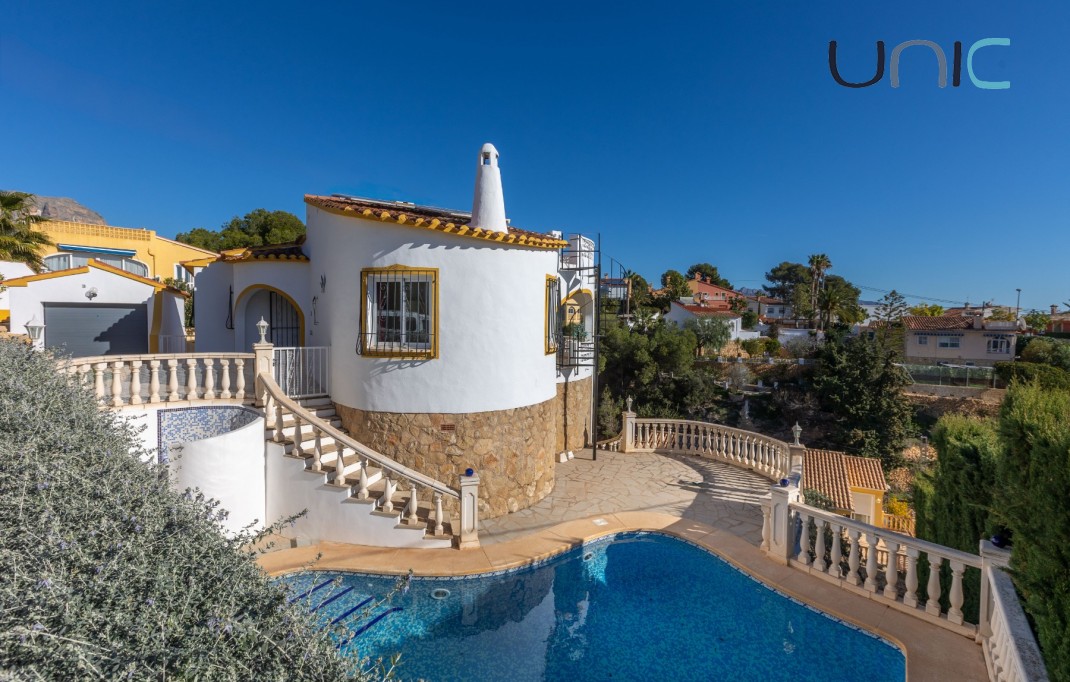 Resale - Villa - La Nucia