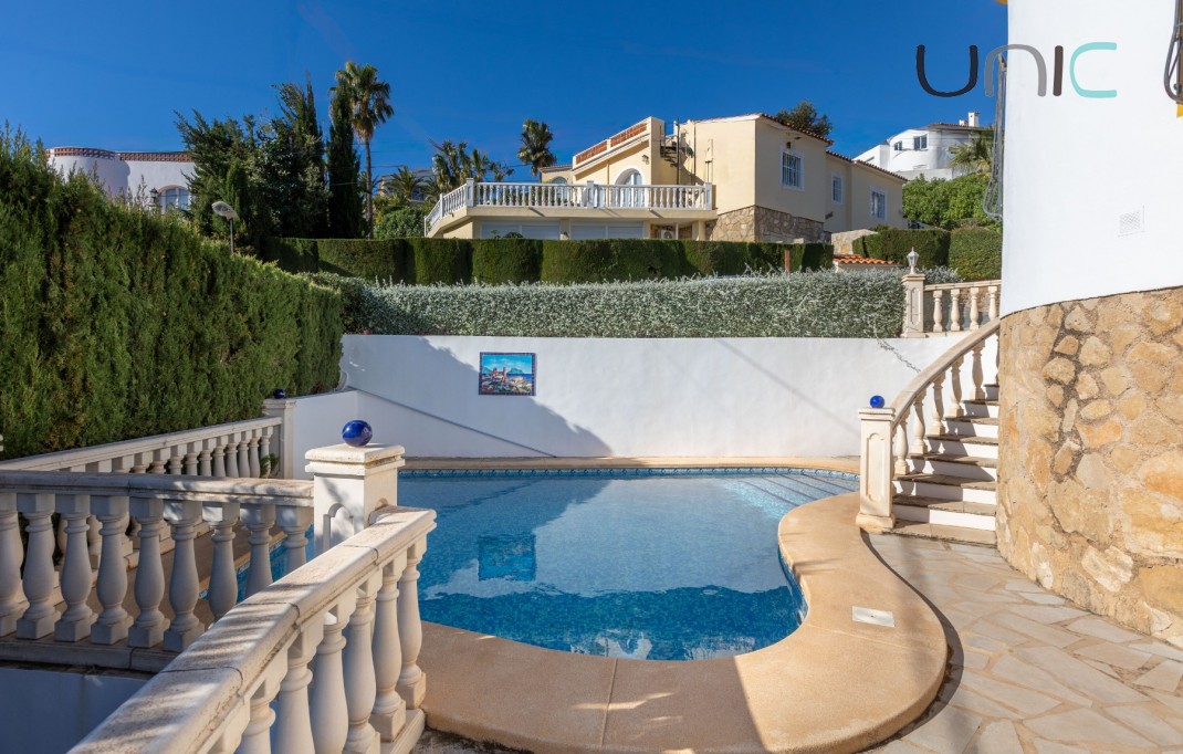 Resale - Villa - La Nucia