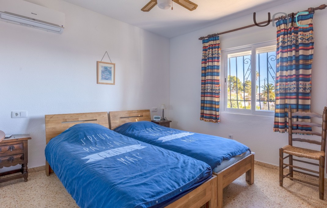 Resale - Villa - La Nucia