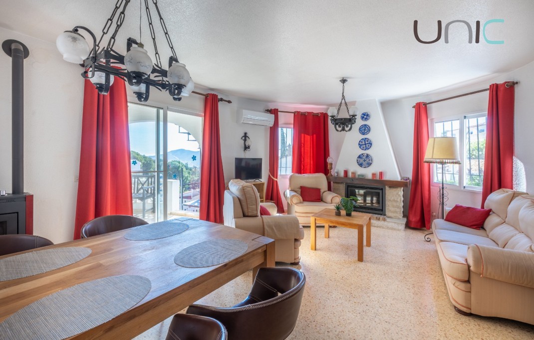 Resale - Villa - La Nucia