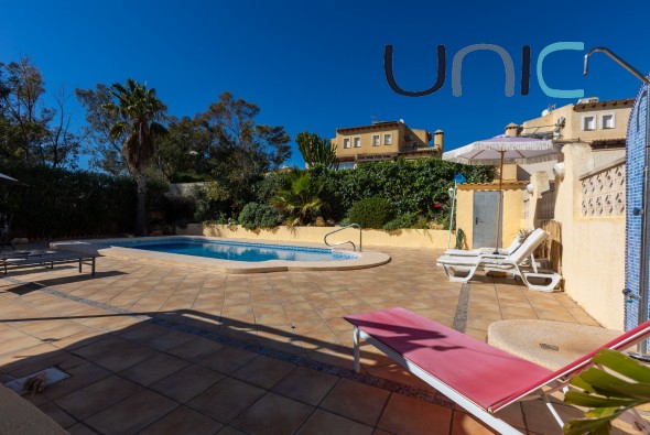 Sale - Villa - La Nucia