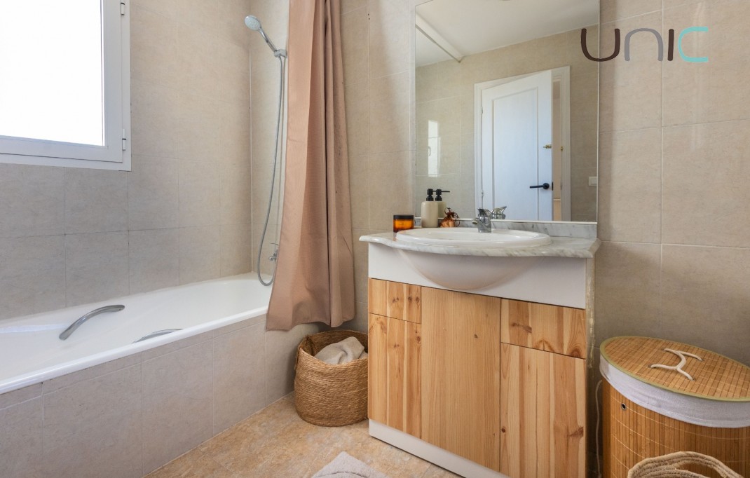 Sale - Villa - La Nucia