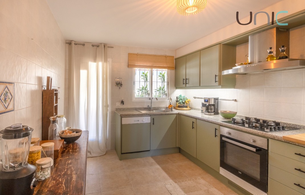 Sale - Villa - La Nucia