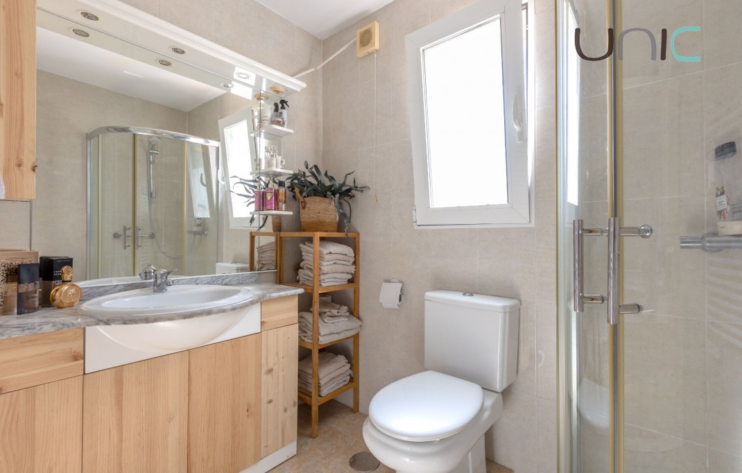 Sale - Villa - La Nucia