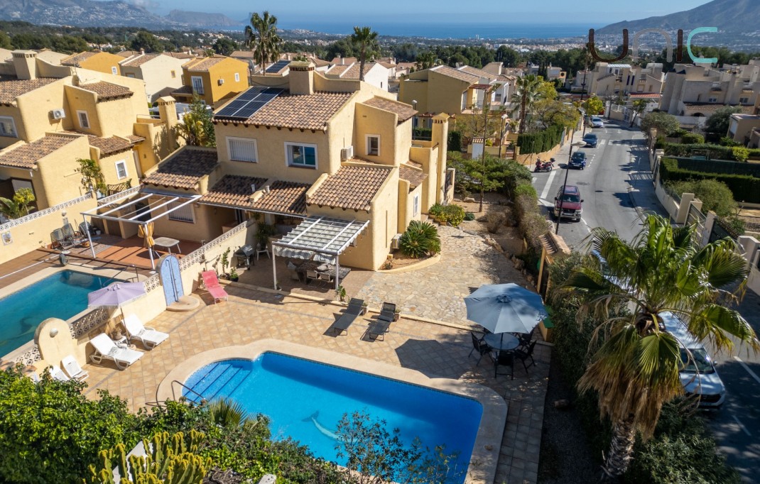 Sale - Villa - La Nucia