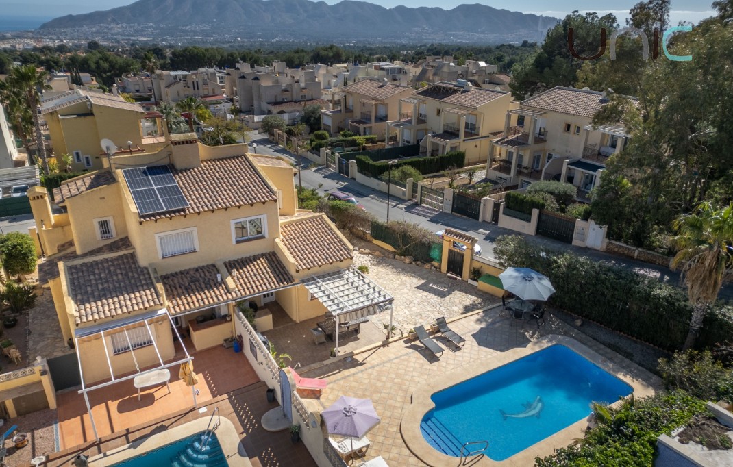 Sale - Villa - La Nucia