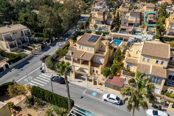 Sale - Villa - La Nucia