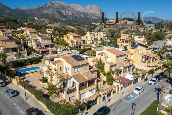 Sale - Villa - La Nucia