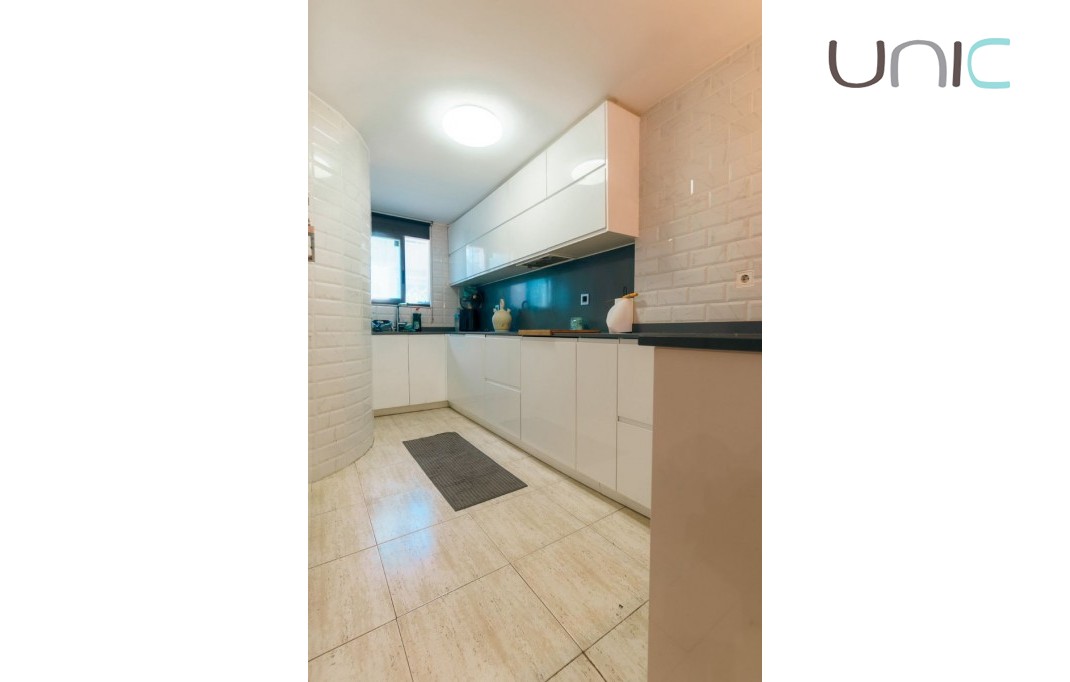 Resale - Villa - La Nucia