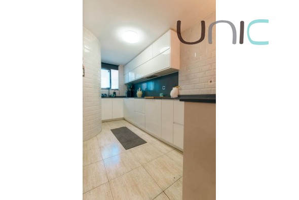 Resale - Villa - La Nucia