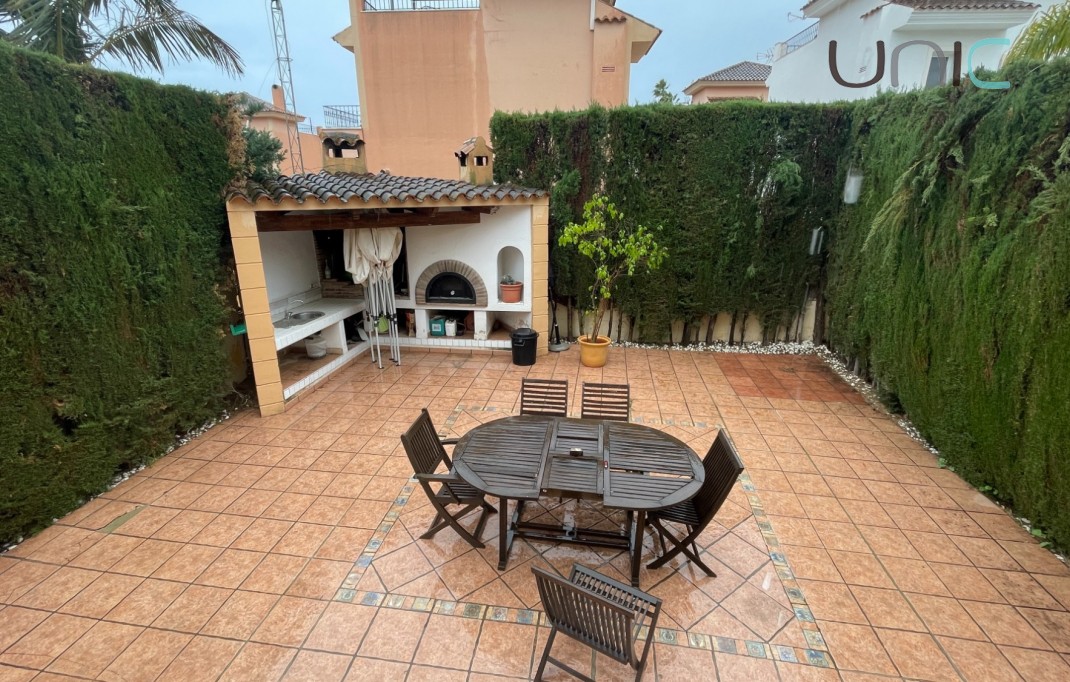 Resale - Villa - La Nucia