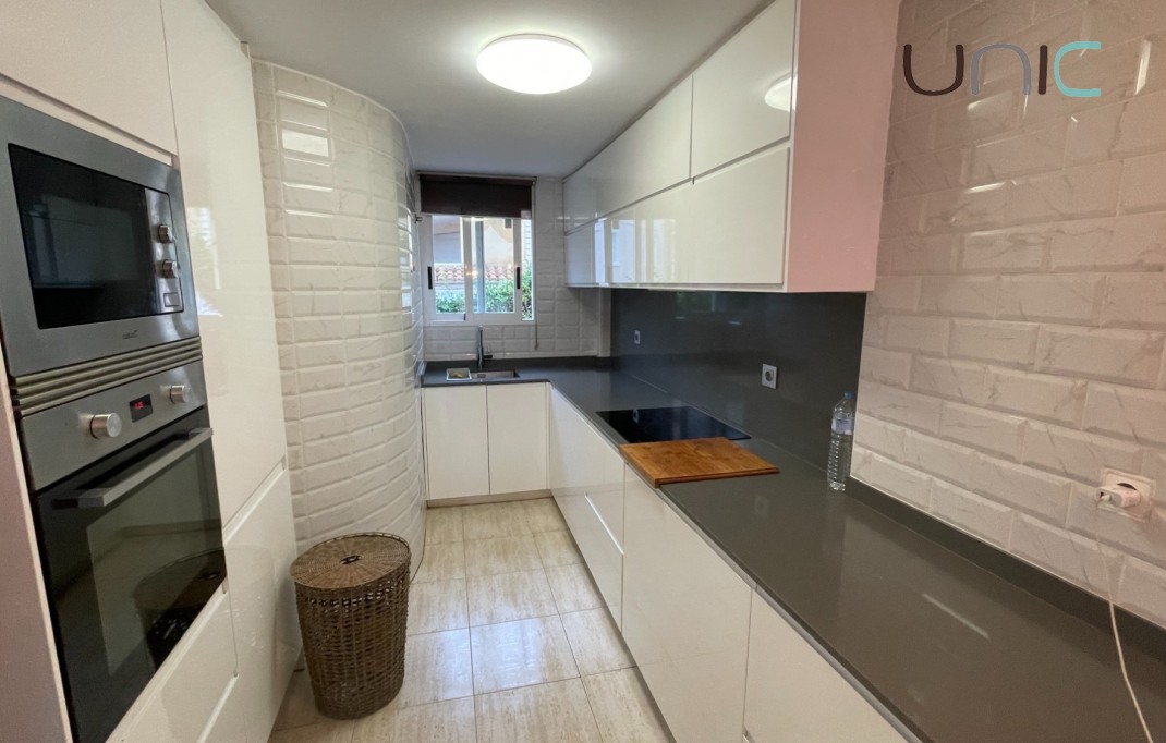 Resale - Villa - La Nucia