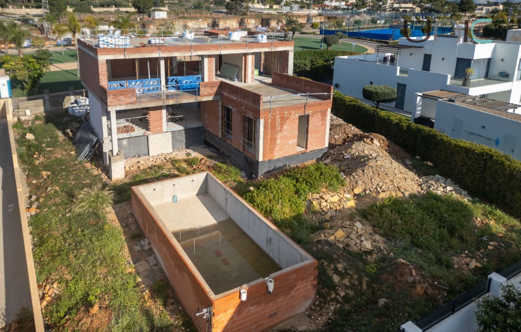 Resale - Villa - La Nucia