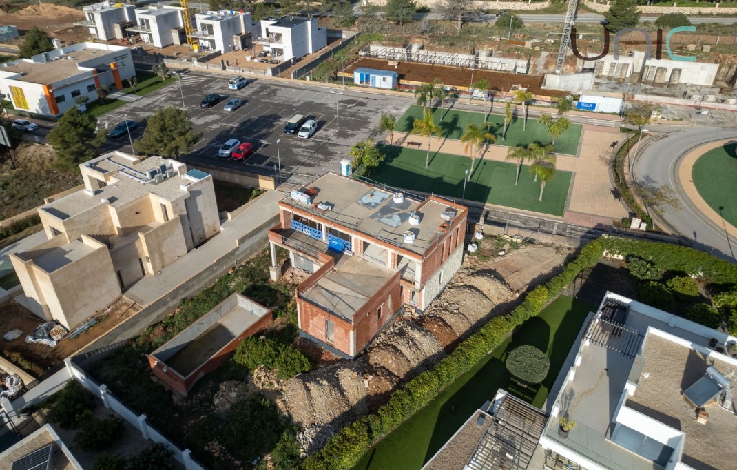 Resale - Villa - La Nucia