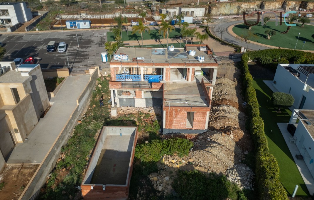 Resale - Villa - La Nucia