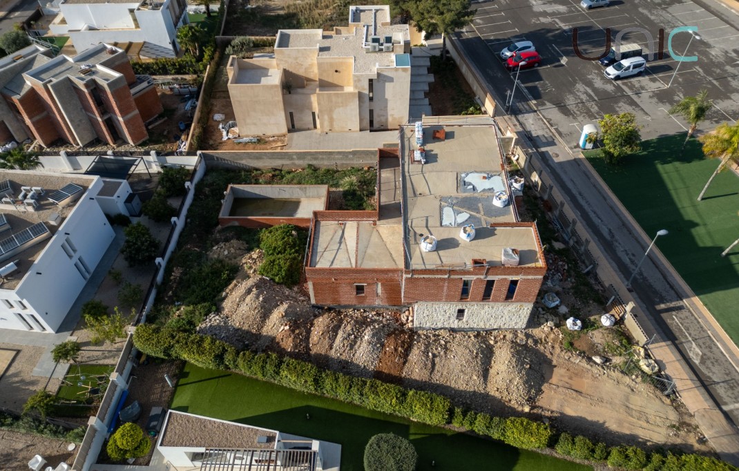 Resale - Villa - La Nucia