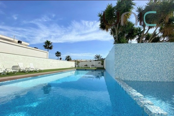Resale - Reihenhaus - Albir