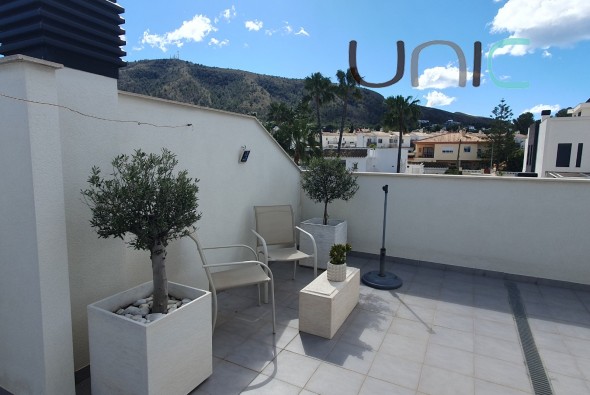Resale - Reihenhaus - Albir