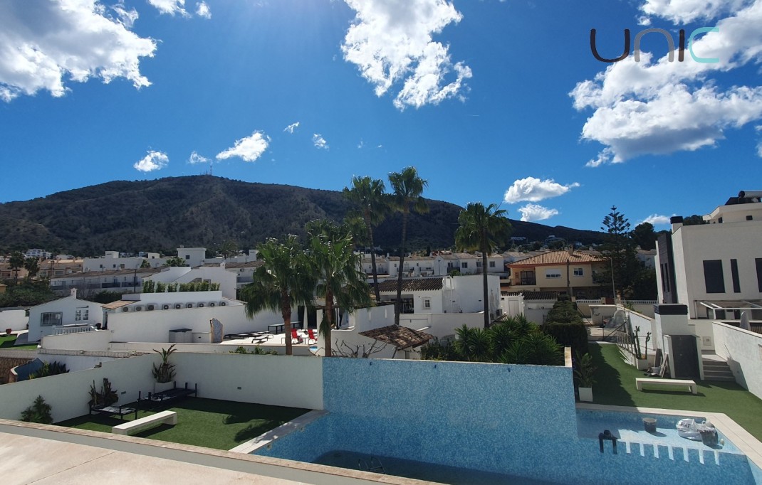 Resale - Reihenhaus - Albir