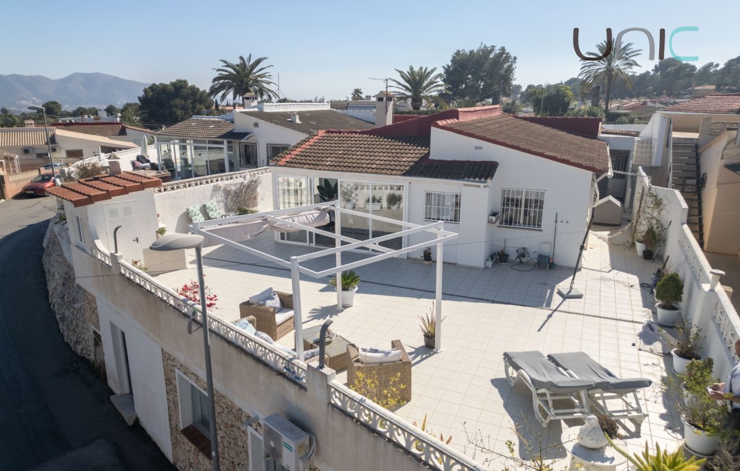 Resale - Villa - La Nucia