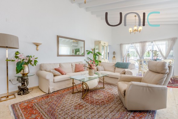 Sale - Villa - La Nucia